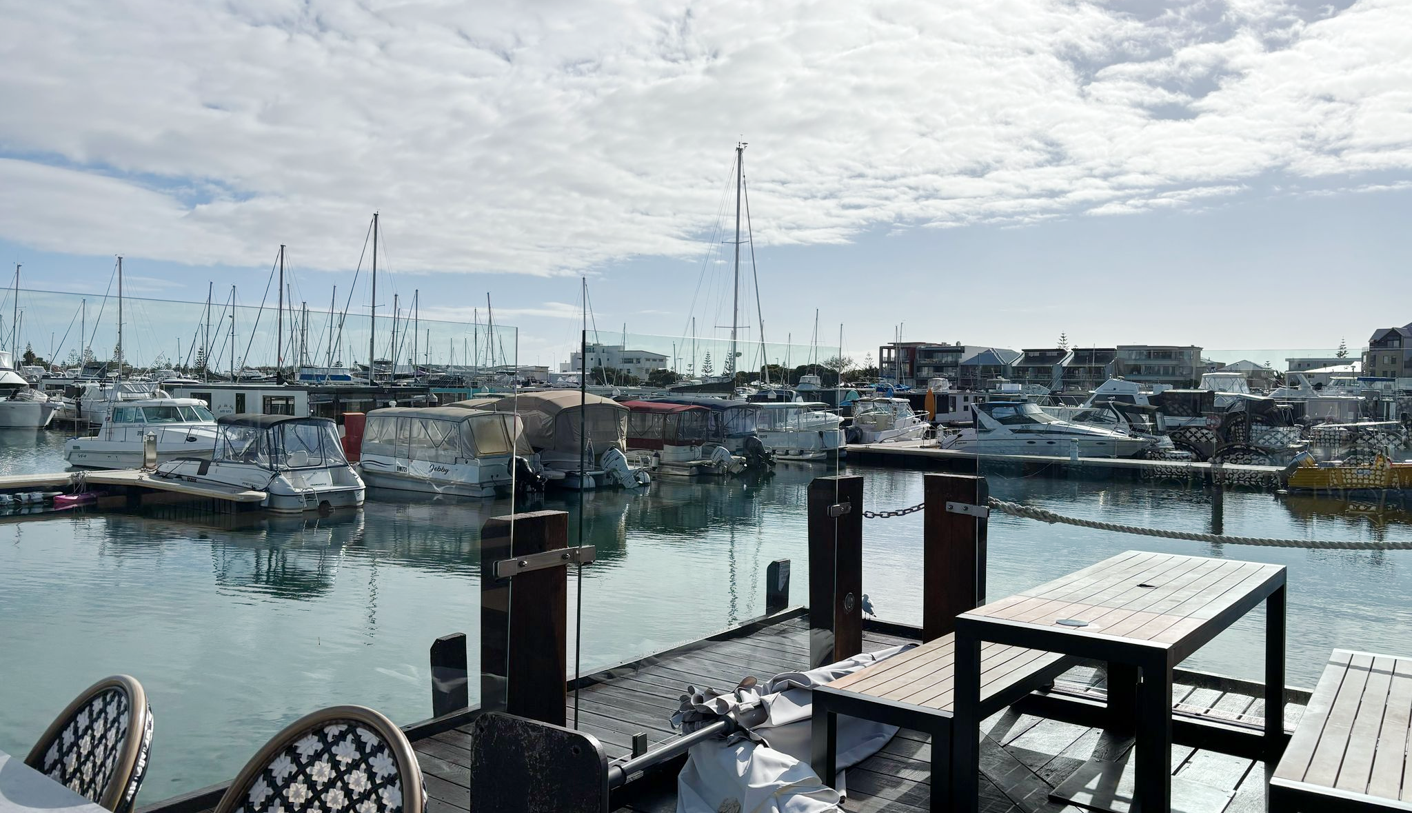 Lunchtime stopover at Mandurah.